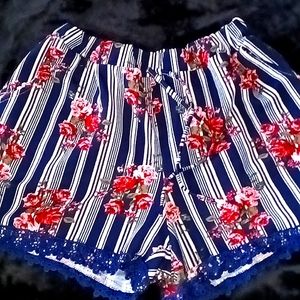 Floral stripe dress shorts